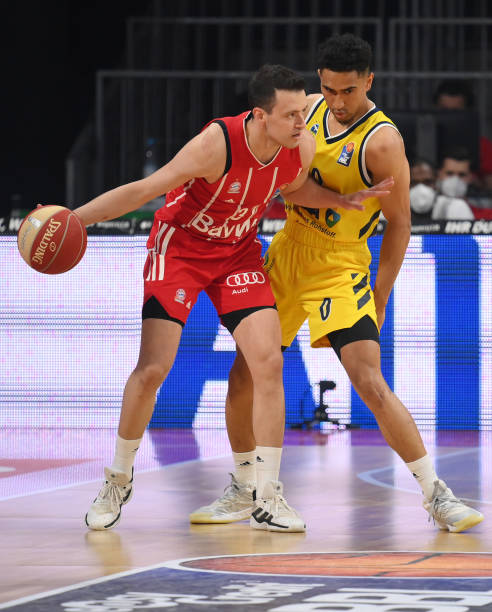 阵伊朗的比 阵伊朗的比